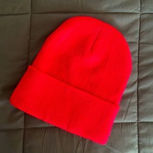 ✨brand new✨ red beanie! never worn, never broken in